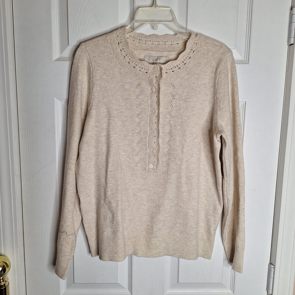LOFT Cream Sweater Size Large NWT